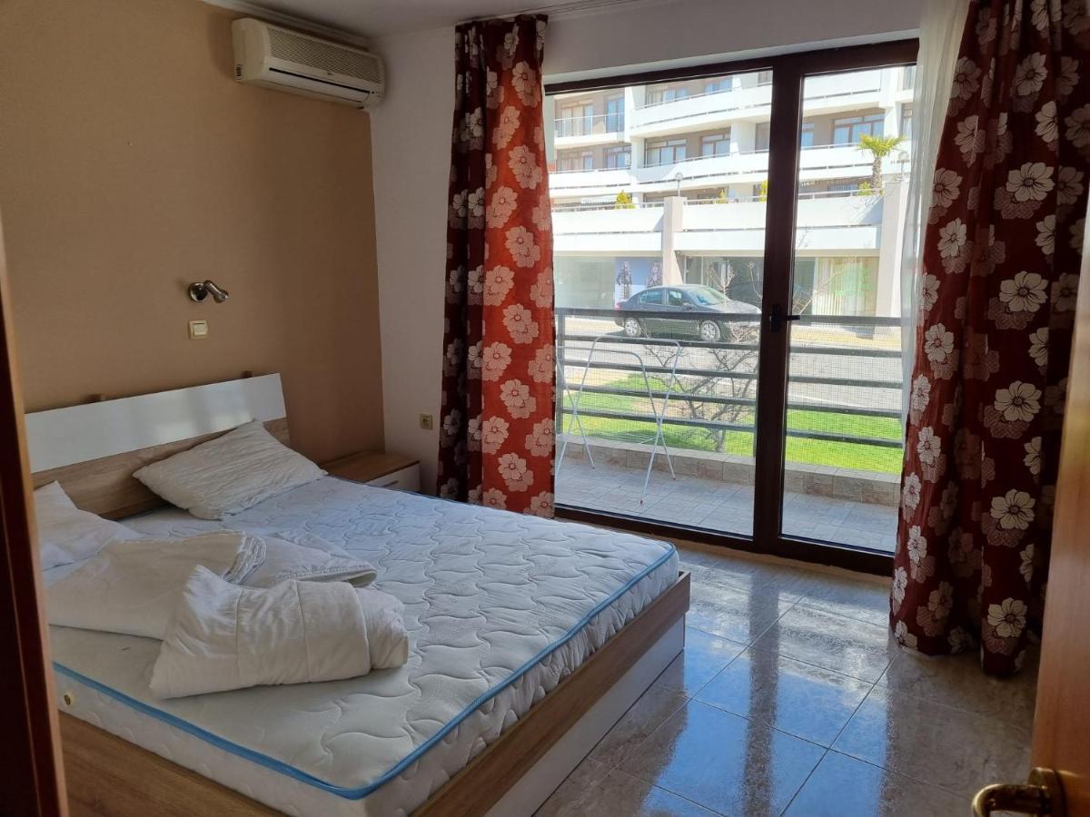 Luxsus Apartment Diamond Sveti Vlas Exterior photo